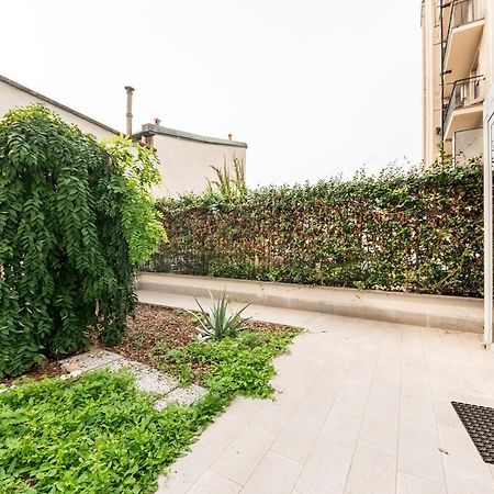 Renovated Apt With Garden & Veranda! Milano Esterno foto