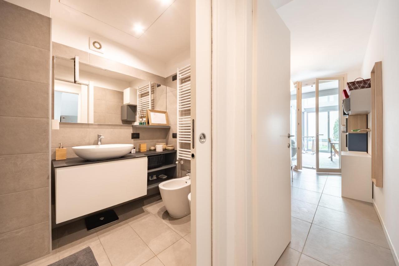 Renovated Apt With Garden & Veranda! Milano Esterno foto